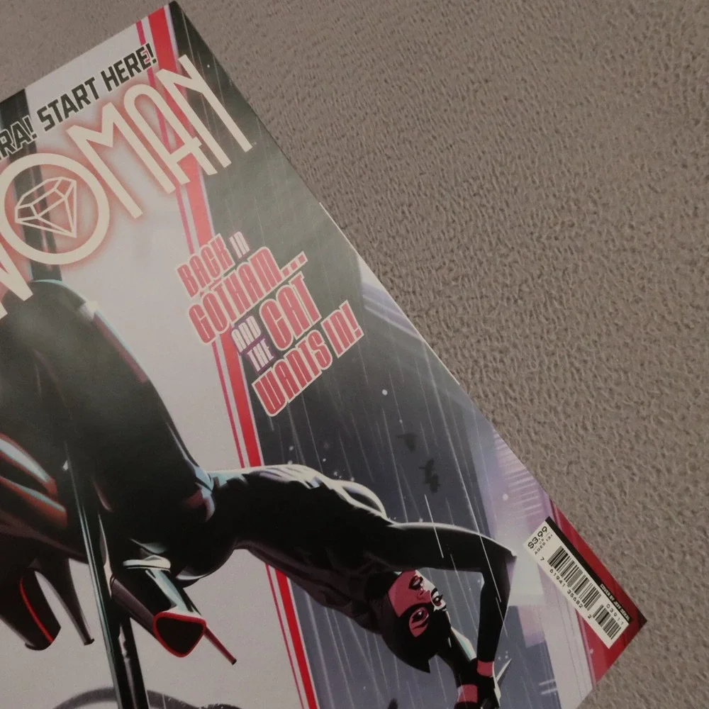 Catwoman #39 2022 1st‎ App of Valmont Cover A Jeff Dekal DC NM